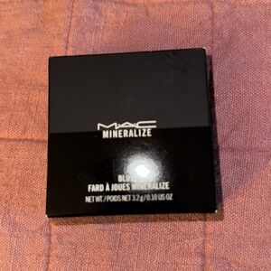 MAC mineralize blush